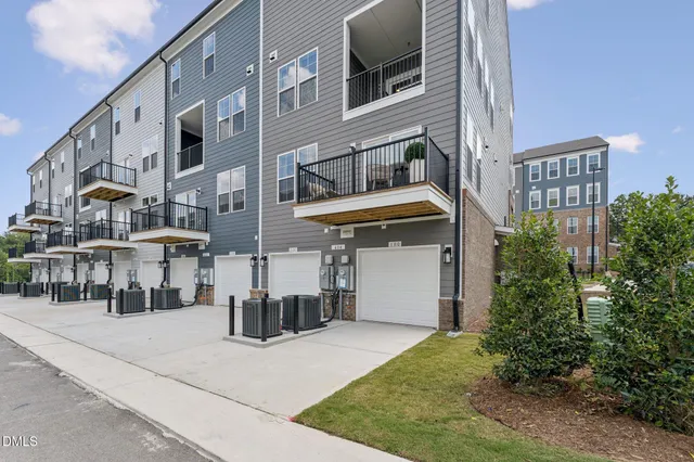 $370,000 | 407 Grove Overlook Lane, Unit 200, Wake Forest, NC 27587