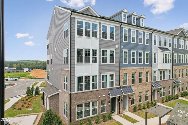 $370,000 | 407 Grove Overlook Lane, Unit 200, Wake Forest, NC 27587