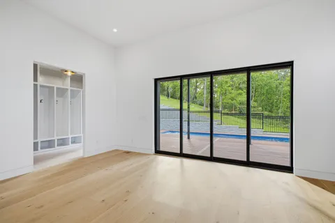 a bathroom with a bathtub
