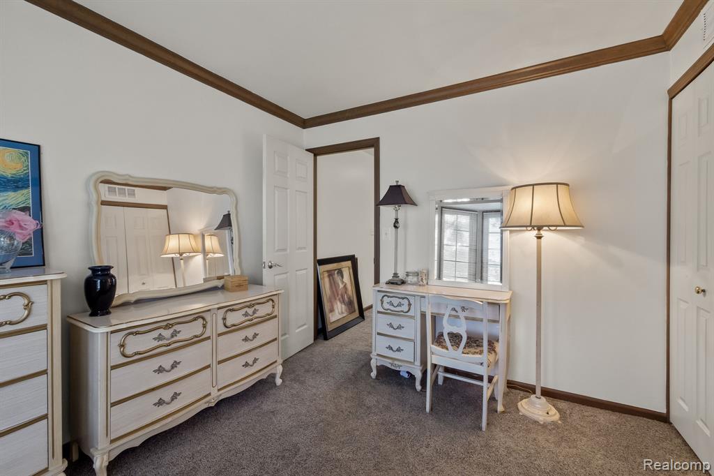 264 Stonetree Circle Rochester Hills, MI 48309 - Photo 22 of 35