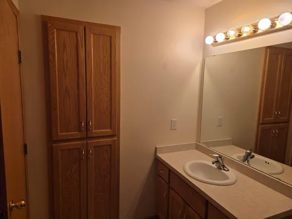 $209,000 | 2155 Cleveland Lane South, Cambridge, MN 55008