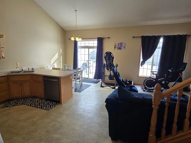 $215,000 | 2155 Cleveland Lane South, Cambridge, MN 55008