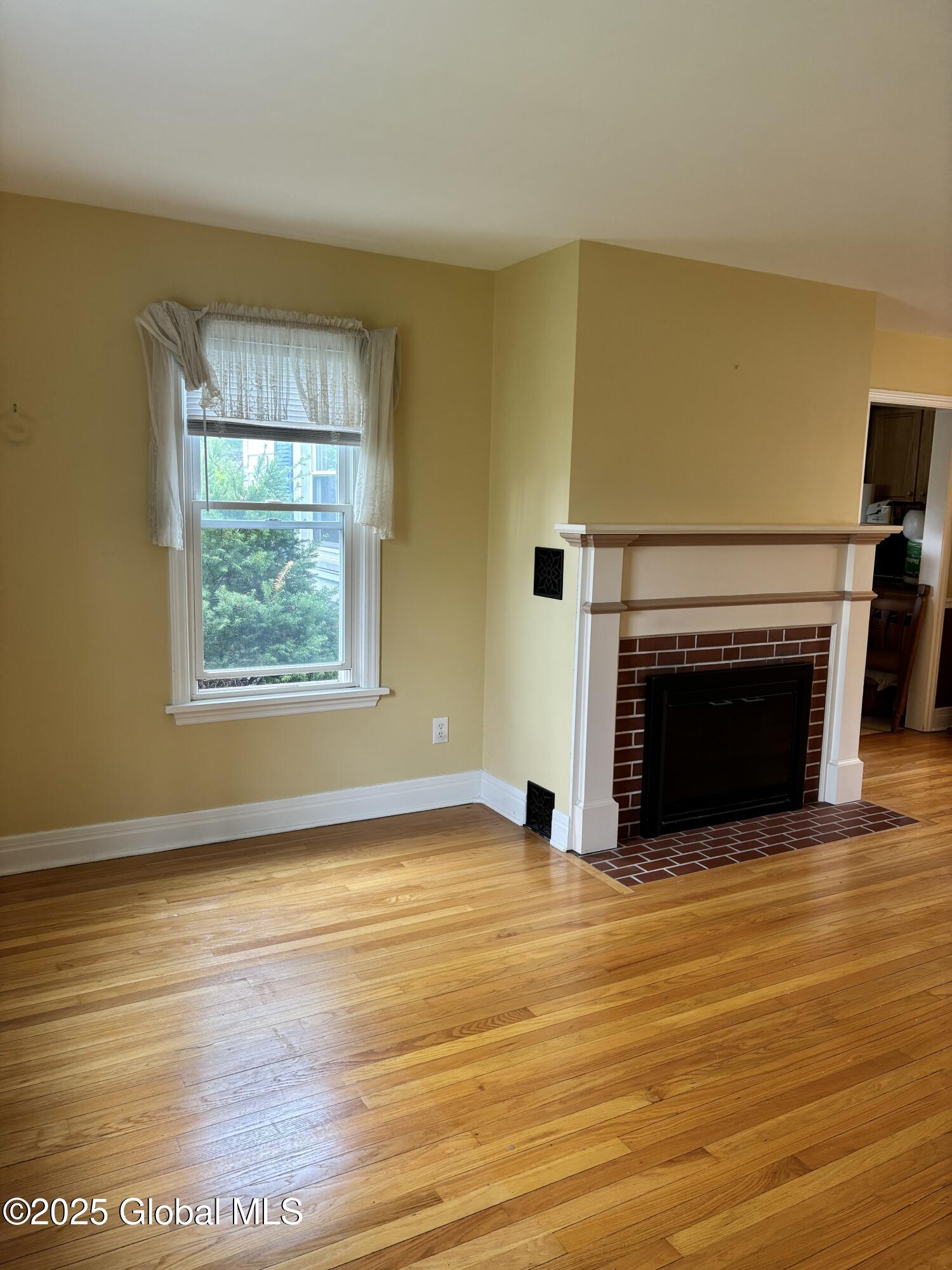 33 Maple Road Voorheesville, NY 12186 - Photo 4 of 37 IMG_6515