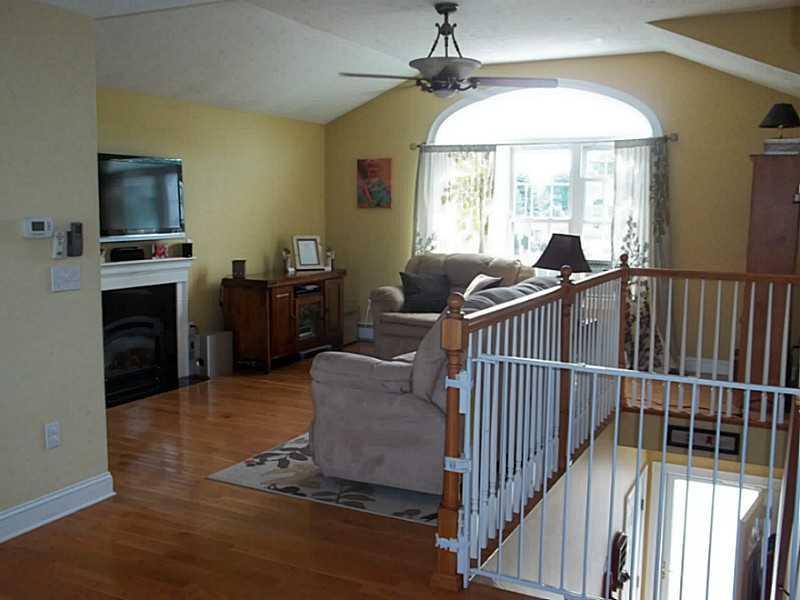 11 Tasker Street, Unit 4 Saco, ME 04072 - Photo 10 of 25 Living Room.