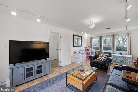 $420,000 | 8 Toby Court, Wilmington, DE 19808