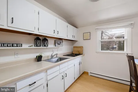 $420,000 | 8 Toby Court, Wilmington, DE 19808