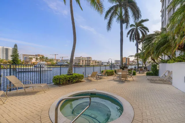 $950,000 | 2880 Northeast 14th Street Causeway, Unit 904, Pompano Beach, FL 33062