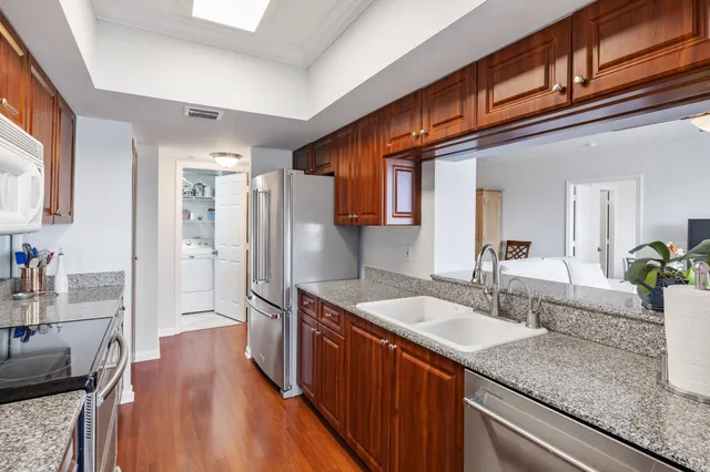 $950,000 | 2880 Northeast 14th Street Causeway, Unit 904, Pompano Beach, FL 33062