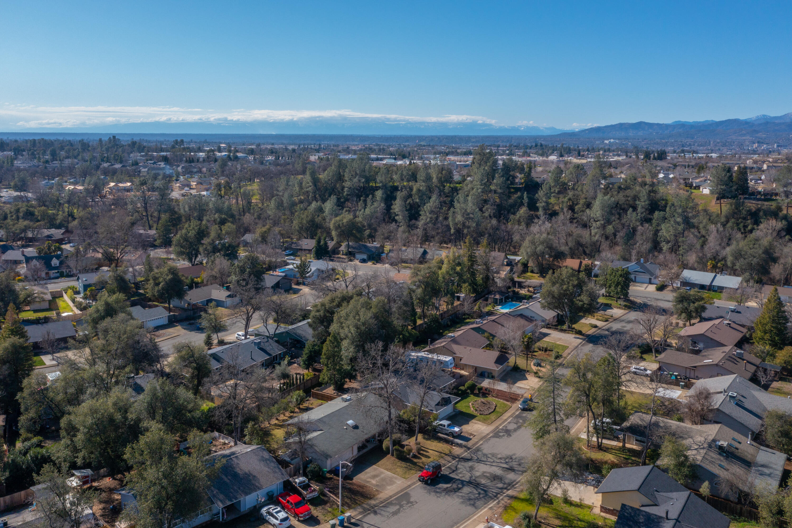 853 Oakmont Drive Redding, CA 96003 - Photo 36 of 37 an aerial view of a city