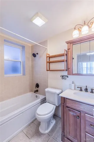 $270,000 | 6412 Alamo Avenue, Unit 1W, St. Louis, MO 63105