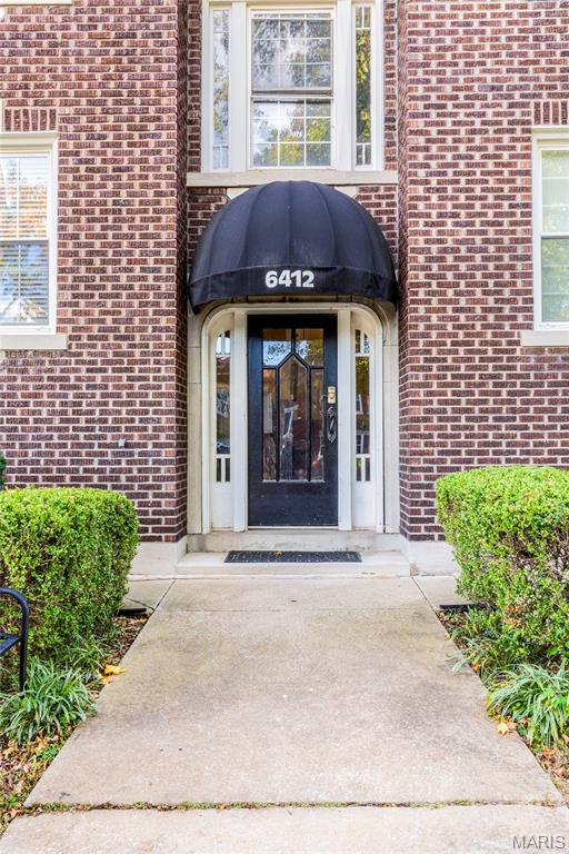 6412 Alamo Avenue, Unit 1W St. Louis, MO 63105 - Photo 3 of 23