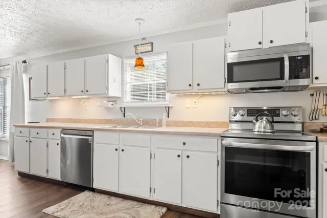 $350,000 | 3403 Hollis Road, Ellenboro, NC 28040