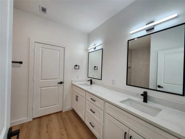 $1,975 | 7817 Beckley Street, Unit A, Houston, TX 77088