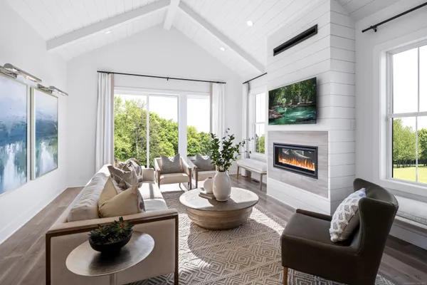 $999,000 | 7 Lockwood Drive, Unit 47, Danbury, CT 06810