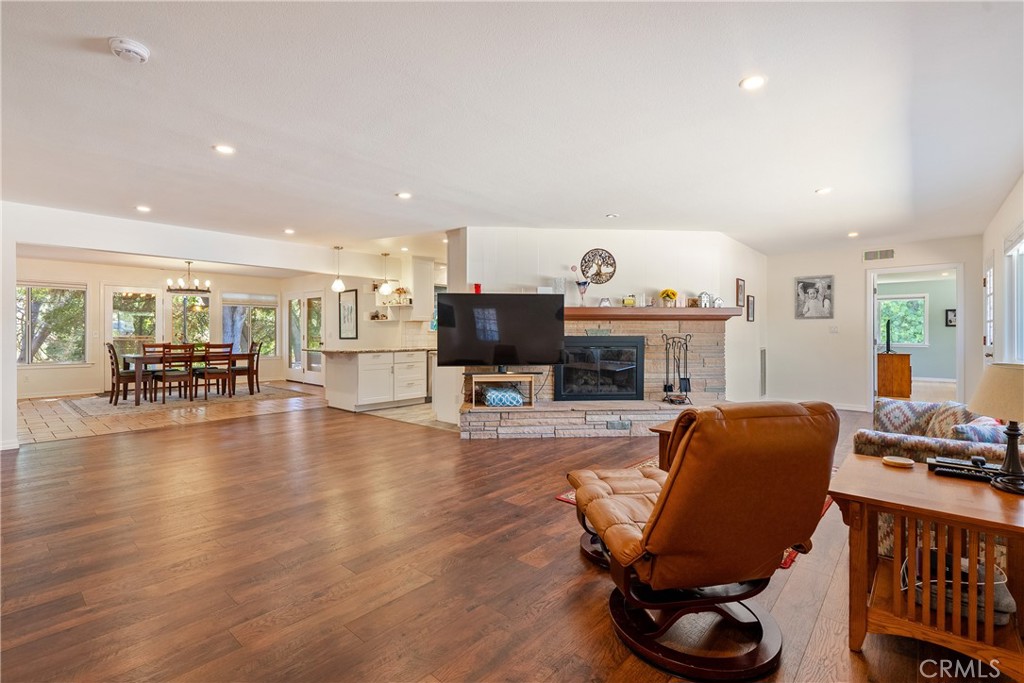 3388 Ramona Road Atascadero, CA 93422 - Photo 7 of 55 The living room welcomes you as you enter the home.