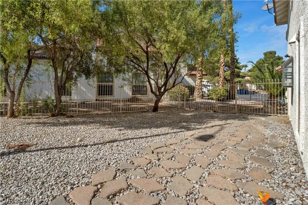 $2,250 | 5321 Tamanar Drive, Las Vegas, NV 89130