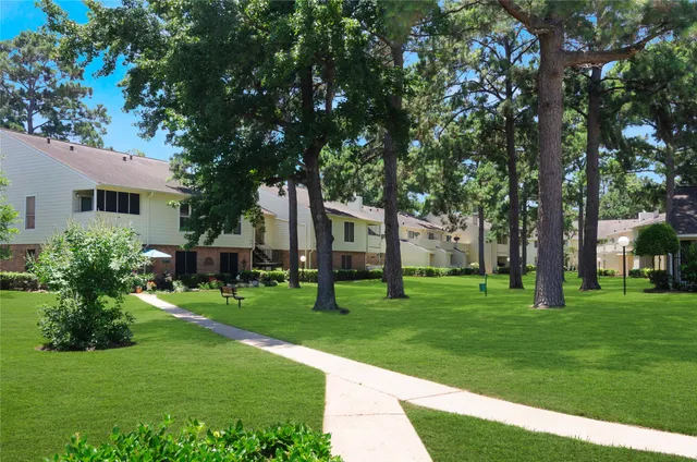 $147,000 | 14555 Wunderlich Drive, Unit 2902, Houston, TX 77069