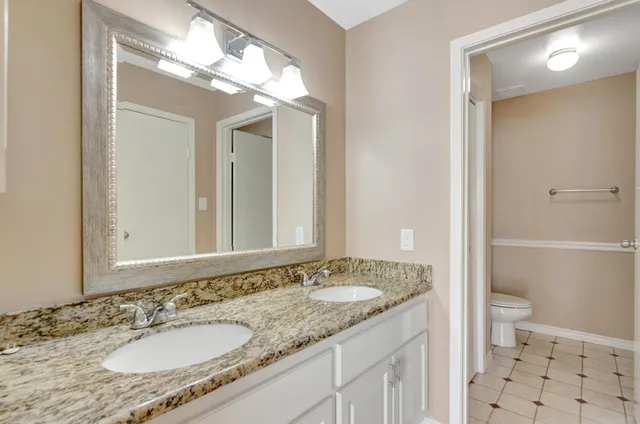 $147,000 | 14555 Wunderlich Drive, Unit 2902, Houston, TX 77069