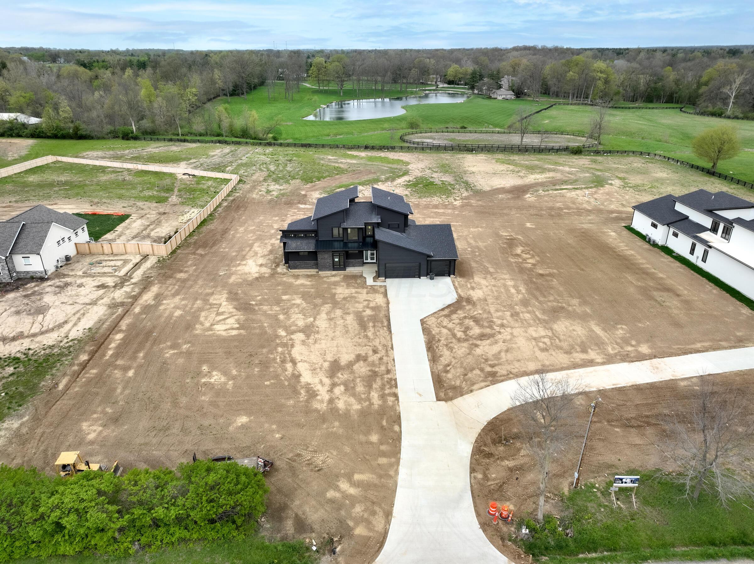 6986 Merchant Road Delaware, OH 43015 - Photo 19 of 29 3 (10)