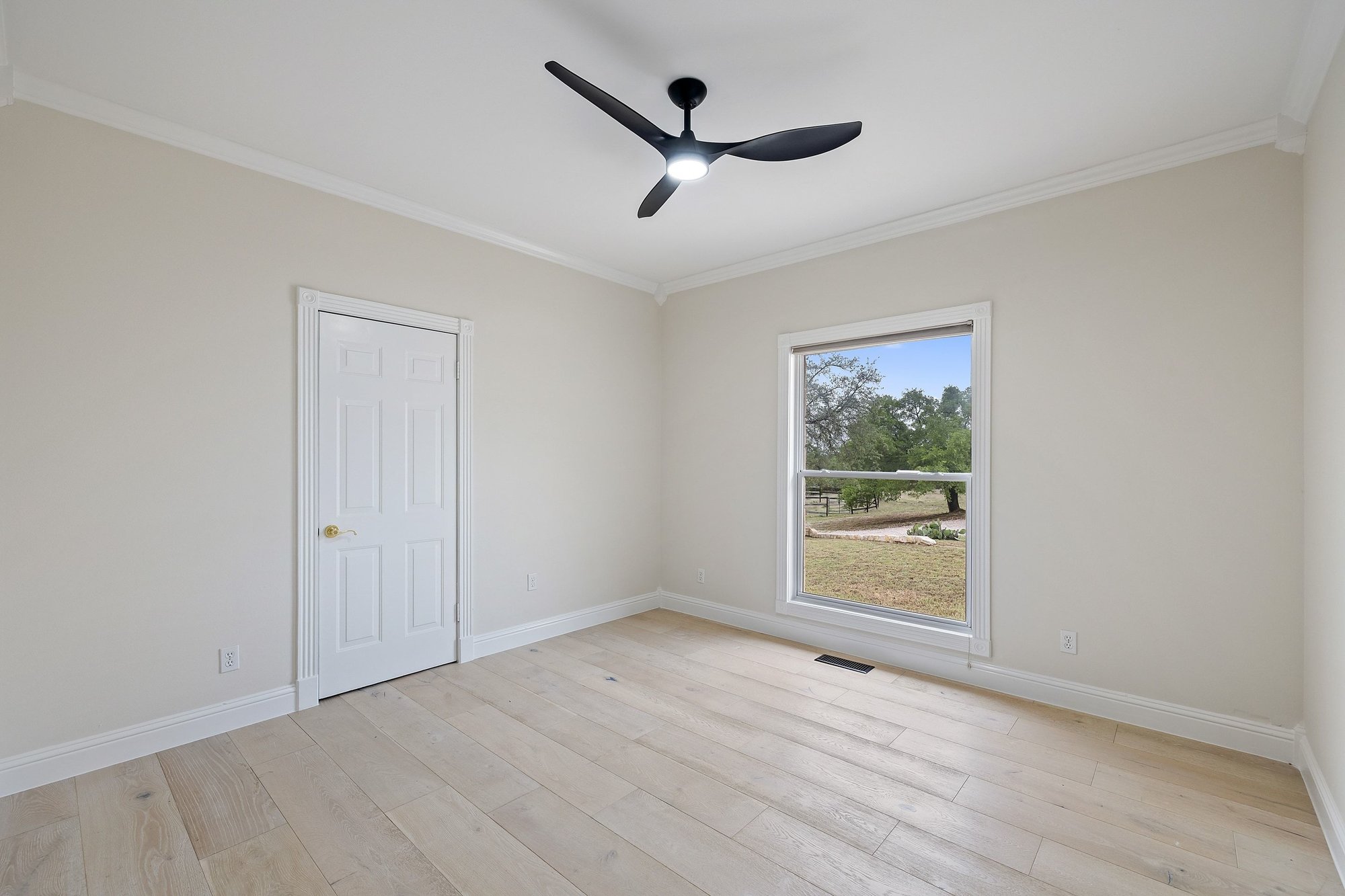 4915 Canyon Ranch Trail Spicewood, TX 78669 - Photo 26 of 40 Bedroom #3