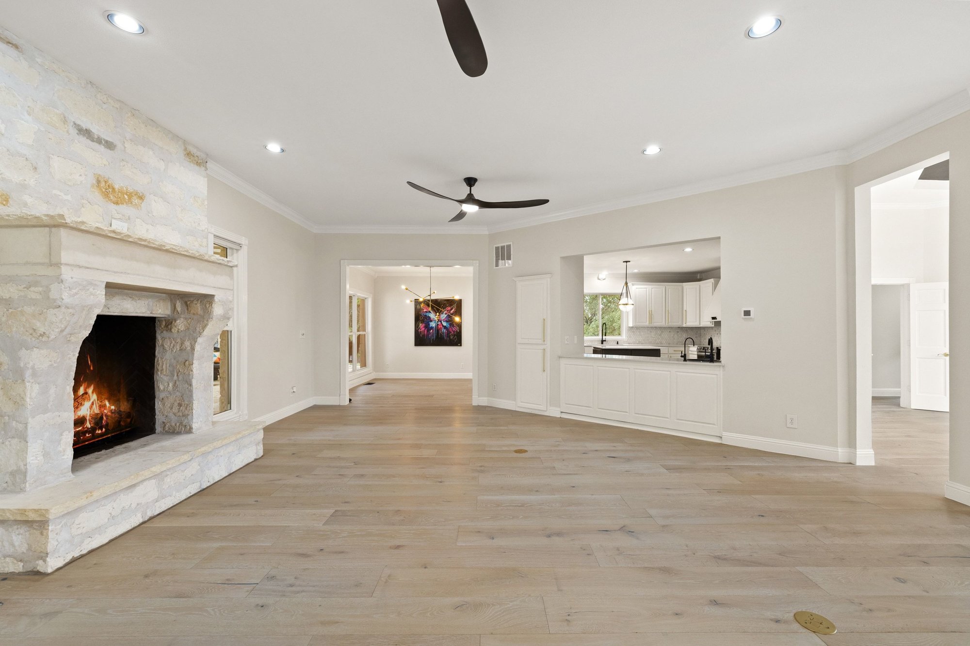 4915 Canyon Ranch Trail Spicewood, TX 78669 - Photo 9 of 40 Note the crown molding & recessed lighting