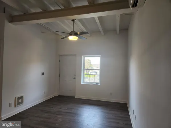 $1,300 | 2201 Princess Anne Street, Unit 203, Fredericksburg, VA 22401