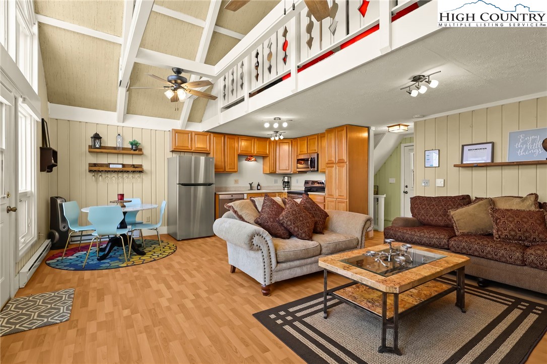 109 North Pinnacle Ridge Road, Unit 22 Beech Mountain, NC 28604 - Photo 12 of 29 Gallery Image 12