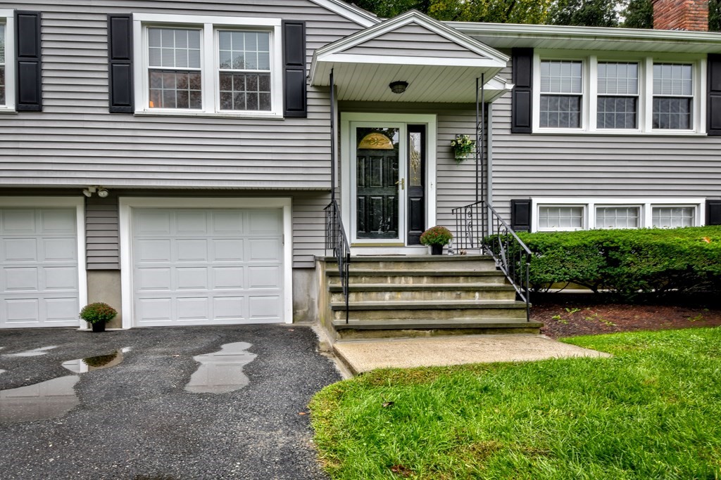 52 Jodie Road Framingham, MA 01702 - Photo 2 of 25 Gallery Image 2