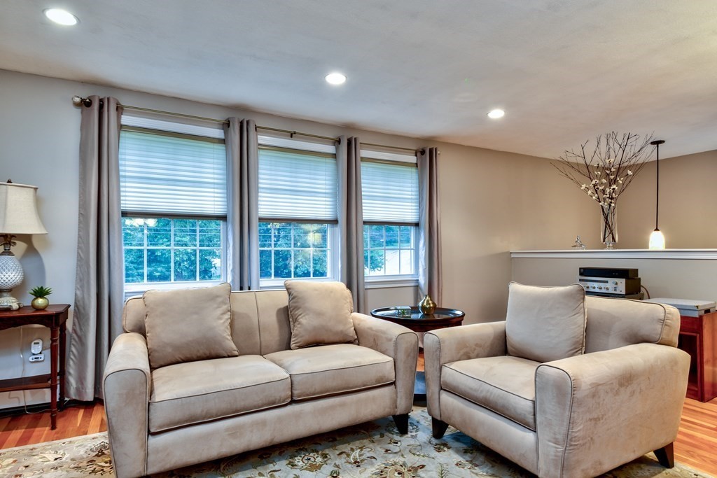 52 Jodie Road Framingham, MA 01702 - Photo 5 of 25 Gallery Image 5