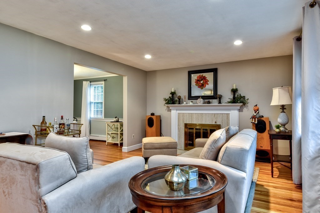 52 Jodie Road Framingham, MA 01702 - Photo 8 of 25 Gallery Image 8