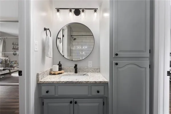 $839,000 | 318 Heady Avenue, Kansas City, MO 64163