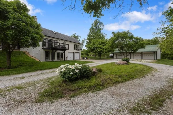 $839,000 | 318 Heady Avenue, Kansas City, MO 64163