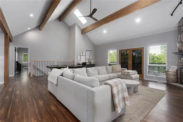 $839,000 | 318 Heady Avenue, Kansas City, MO 64163