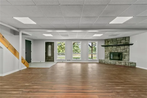 $839,000 | 318 Heady Avenue, Kansas City, MO 64163