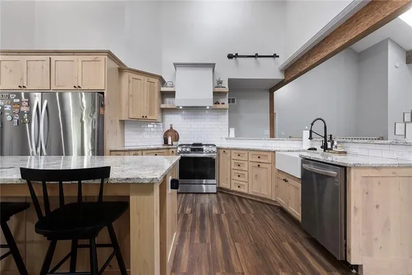 $839,000 | 318 Heady Avenue, Kansas City, MO 64163