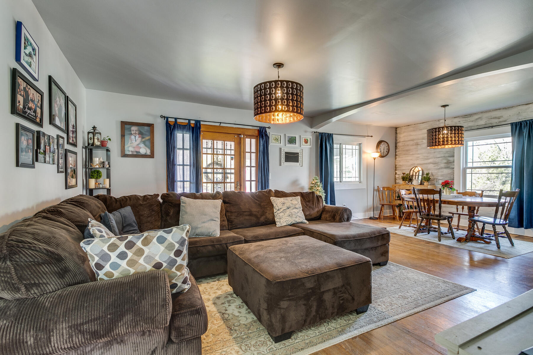 1803 Gap Creek Road Elizabethton, TN 37643 - Photo 13 of 24 Living and Dining Room