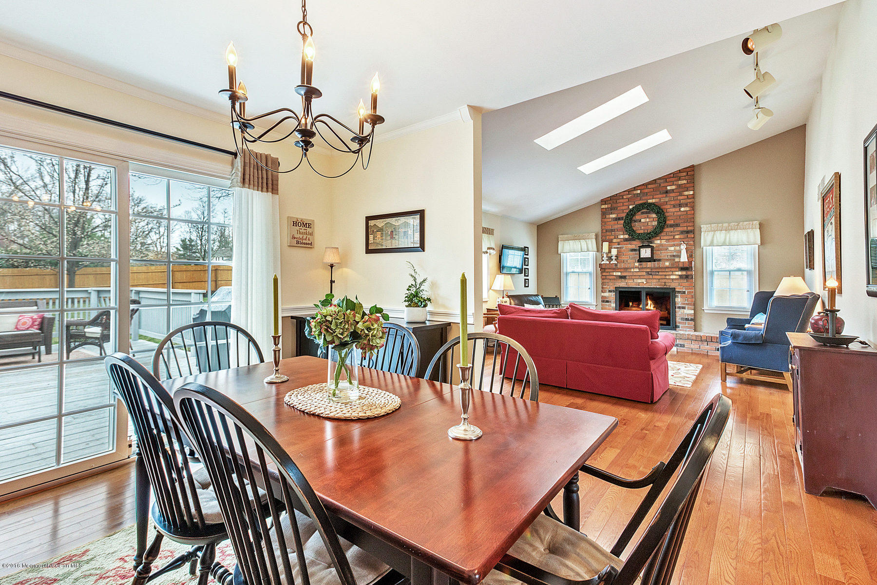 17 Rozlyn Court Eatontown, NJ 07724 - Photo 8 of 24 Dining Room