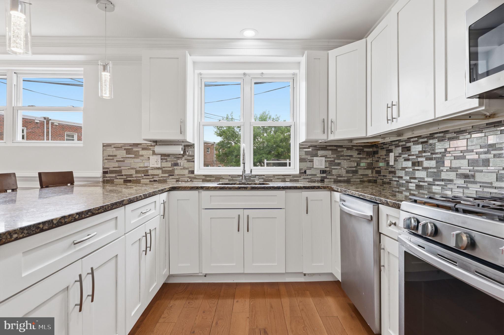 3811 Salina Road Philadelphia, PA 19154 - Photo 12 of 48 Bright and modern kitchen oasis.