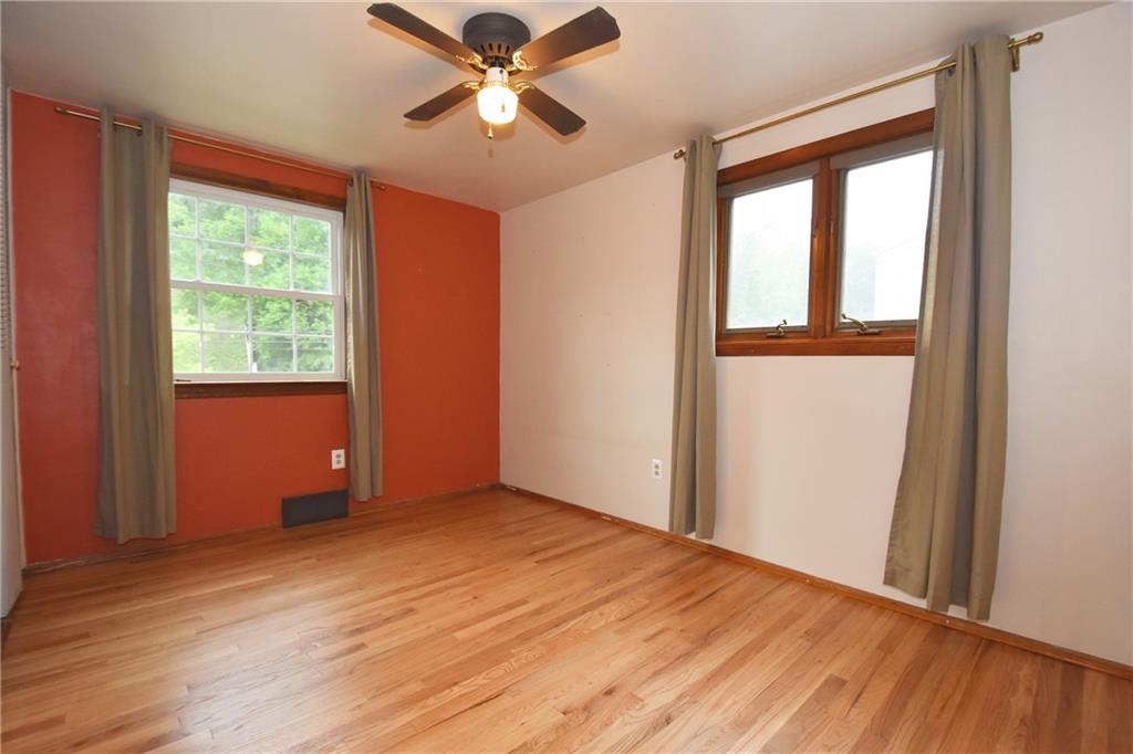 241 Segar Road Pittsburgh, PA 15243 - Photo 16 of 25 Gallery Image 16