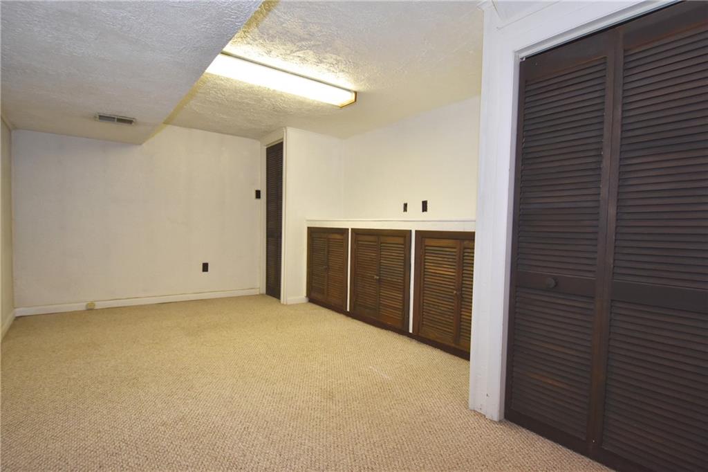 241 Segar Road Pittsburgh, PA 15243 - Photo 19 of 25 Gallery Image 19