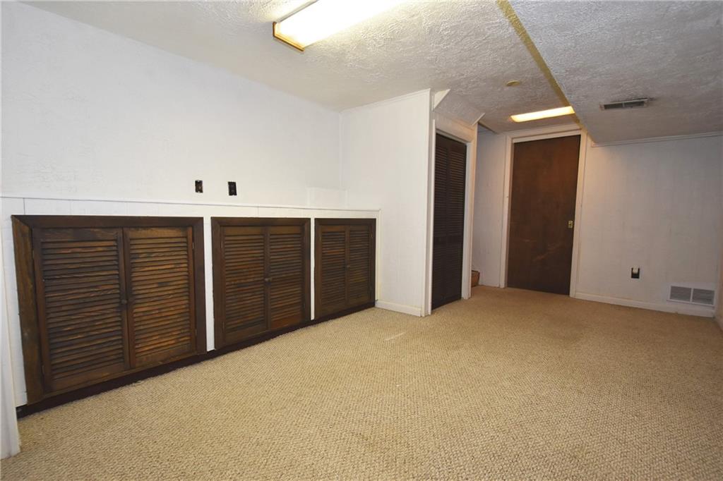 241 Segar Road Pittsburgh, PA 15243 - Photo 20 of 25 Gallery Image 20