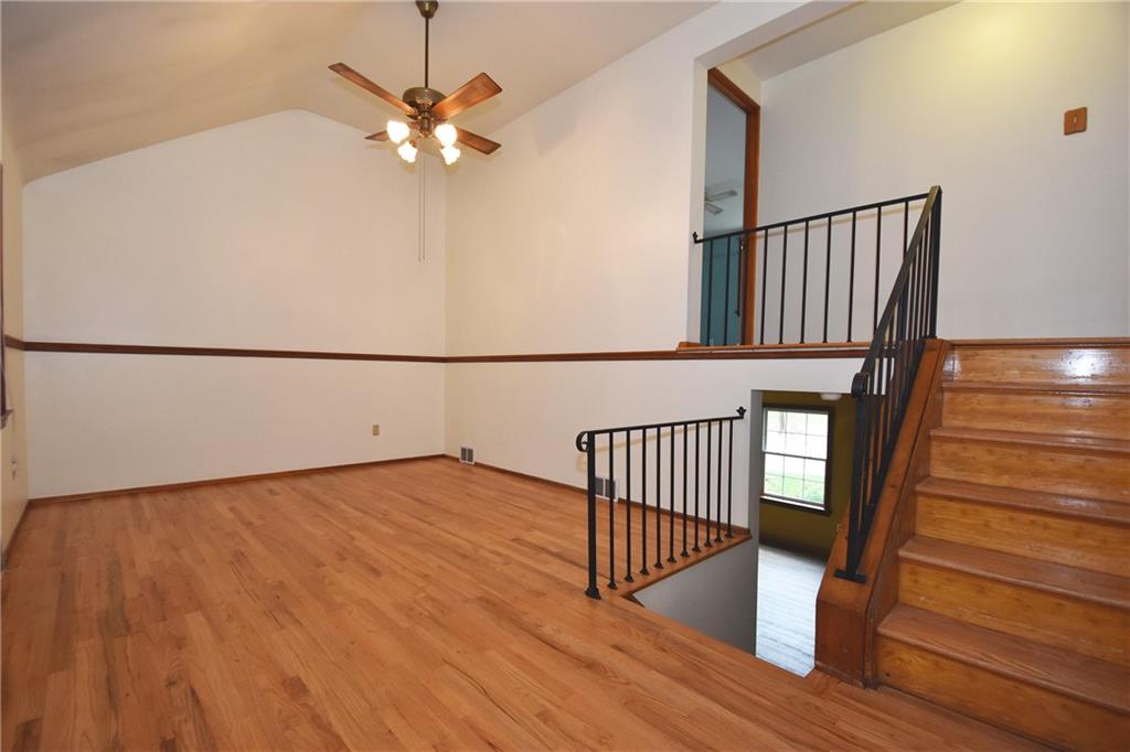241 Segar Road Pittsburgh, PA 15243 - Photo 4 of 25 Gallery Image 4