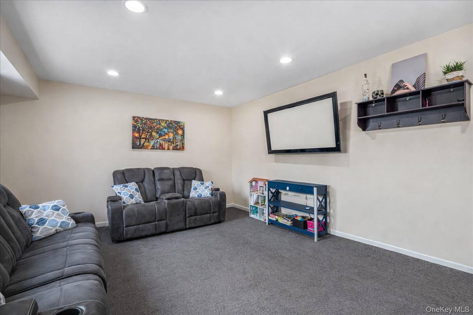 150 Pointe Circle North, Unit 150 Coram, NY 11727 - Photo 14 of 19