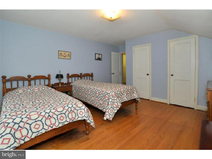 530 Lindley Road Glenside, PA 19038 - Photo 16 of 22 Bathroom