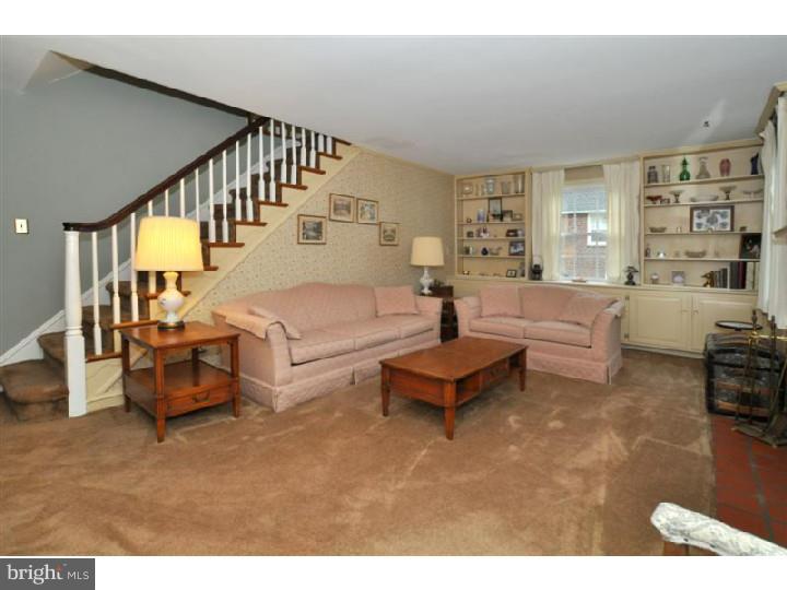 530 Lindley Road Glenside, PA 19038 - Photo 3 of 22 Living Room