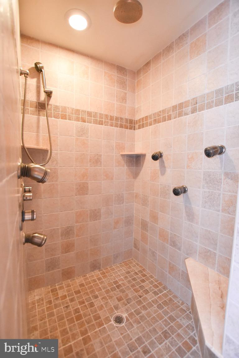 34 Webster Street Riverside, NJ 08075 - Photo 11 of 27