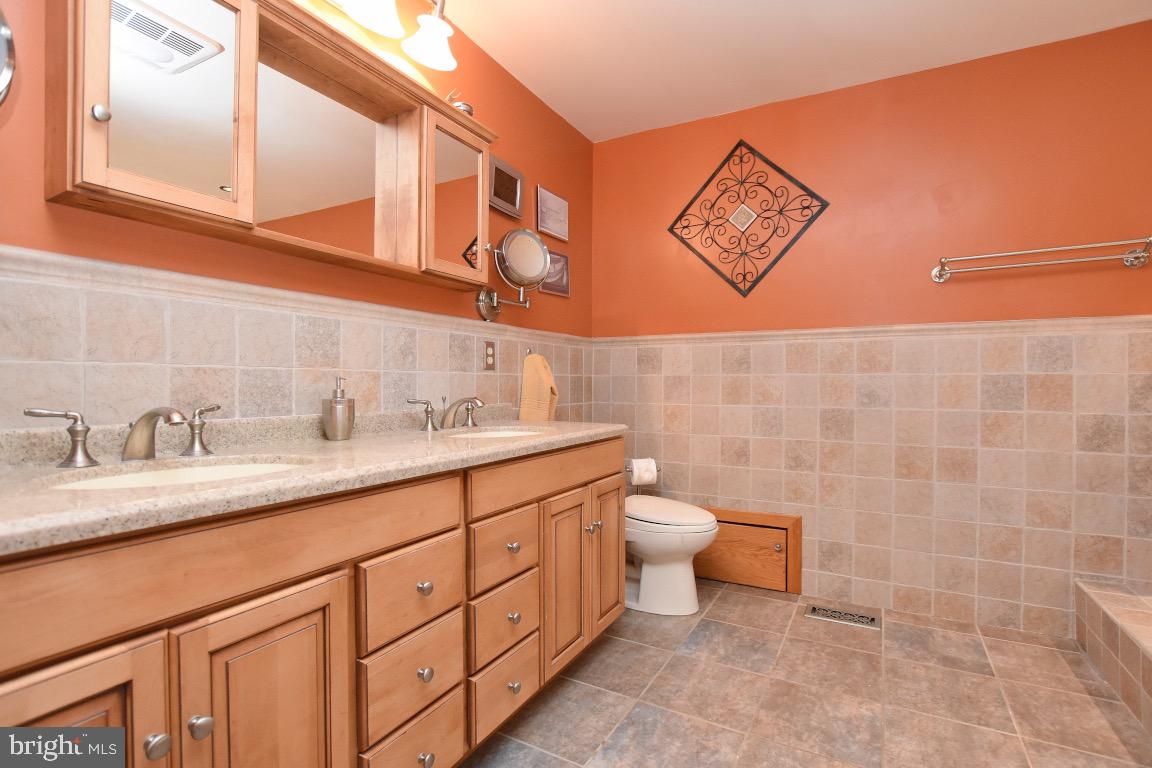 34 Webster Street Riverside, NJ 08075 - Photo 14 of 27