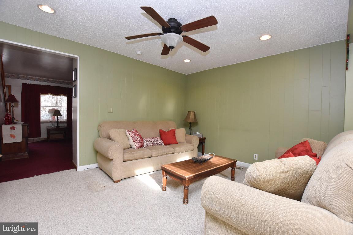 34 Webster Street Riverside, NJ 08075 - Photo 3 of 27