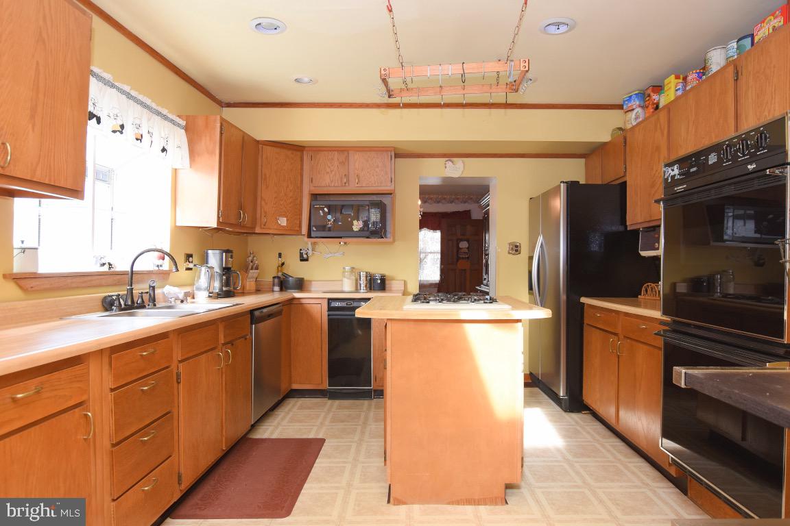 34 Webster Street Riverside, NJ 08075 - Photo 8 of 27