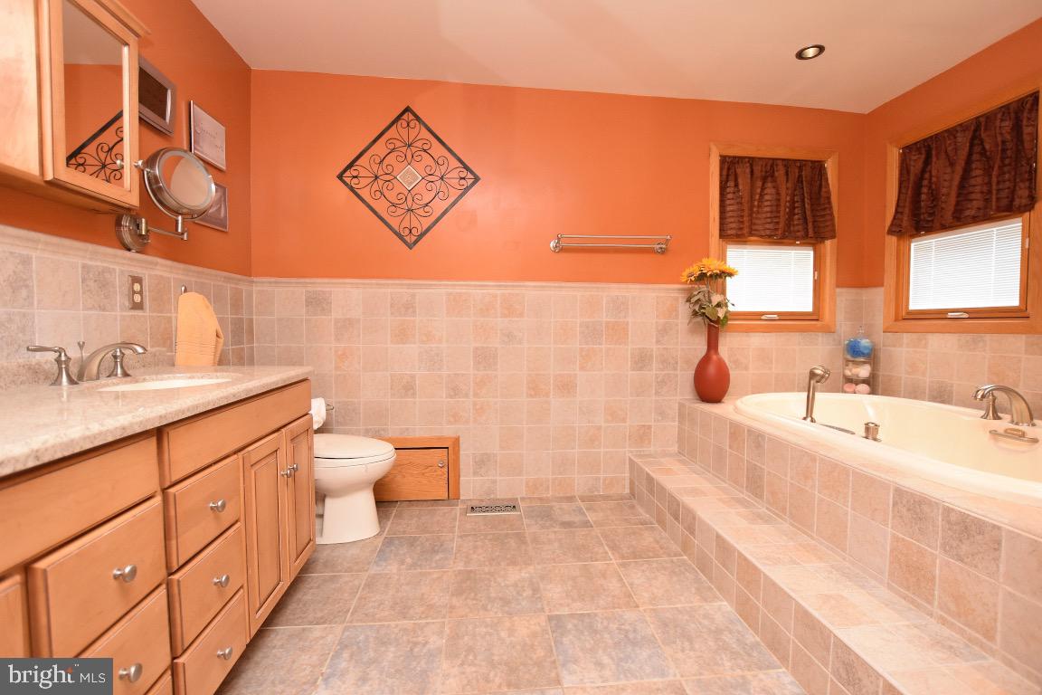 34 Webster Street Riverside, NJ 08075 - Photo 10 of 27